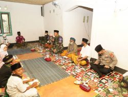 Sambil sumbangkan BANSOS, Hadiri Maulid Nabi Muhammad SAW di Dusun Ebunut Kuta-Mandalika