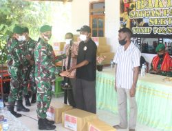 Salurkan Bantuan Pangdam IX/Udayana, Satgas Pamtas Yonif 742/SWY Gelar Baksos