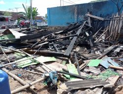 Polres Sumbawa Olah TKP  Lokasi Kebakaran Di Desa Teluk Santong