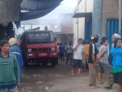 Empat Ruko Di Komplek Mandalika Kebakaran