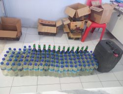Jelang Pergantian Tahun, Ratusan Liter Miras Disita Polres Sumbawa