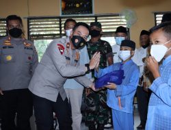 Wakapolda Tinjau Pelaksanaan Vaksin didampingi Kapolres Loteng