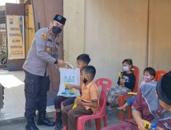 Kapolsek Lima Puluh Dan KSJ Bakti Sosial Berikan Paket Sembako