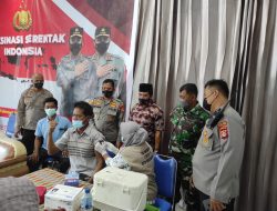 Wakapolres Loteng Hadiri Vaksinasi Serentak di Praya Timur