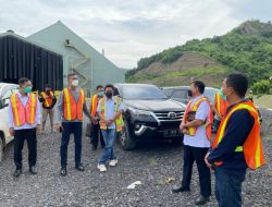 Kakanim Pungki dan Tim Divisi Imigrasi NTB Kunjungi Tempat Pemeriksaan TPI Benete