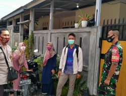 Sinegritas TNI-Polri Bersama PPKM Sambangi Warga Yang Terpapar Covid-19