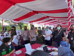 Hadiri Vaksiani Serentak di Lotim,  Kapolda NTB Targetkan Pencapaian 80 Persen