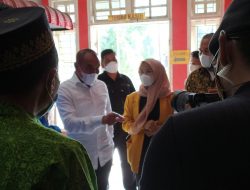 Sambil Makan Pecal, Gubsu Edy Rahmayadi Apresiasi Rumah Edukasi Dan Informasi Kabupaten Batubara