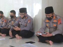 Polres KSB  Berikan Tausiah  Bimbingan Rohani dan Mental Para Personil