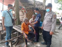 Bhabinkamtibmas Polsek Medang Deras Kejar Vaksinasi Dengan System Door To Door