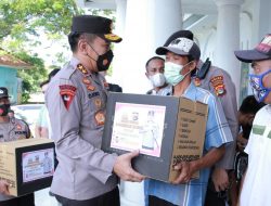 Tinjau Vaksin di Kediri Kapolda NTB Ingin Warga Tetap Patuh Protokol Kesehatan.