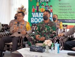 Kapolda NTB Bersama Kapolresta Mataram Pantau Sejuta Vaksinasi Serentak
