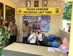 Polsek Kawasan Pelabuhan Tano lakukan Vaksinasi