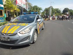 Satuan Samapta Polsek Mataram Kawal Pengamanan Upacara Ngaben