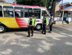 Petugas Gabungan Rutin Sosialisasikan Vaksinasi Dan Himbauan Prokes 5 M