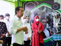 Presiden Jokowi Tinjau Pameran UMKM di Wakatobi
