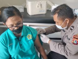 Sambut HUT Bhayangkara ke 76,Dokkes Polresta Mataram Gelar Vaksinasi Masal