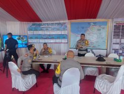Personil Berpakaian  Preman Antisipas Kejahatan Copet  saat  XGp  Samota