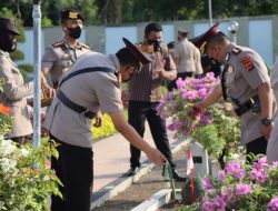 Peringati Hari Bhayangkara 76, Polres Dompu Laksanakan Upacara Ziarah ke TMP Lepadi