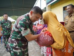 Danrem 162 Berikan Bantuan Sembako untuk orang tua Jompo di Dompu
