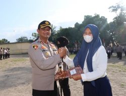 Kapolres Loteng Berikan Penghargaan Terhadap Korban  Begal