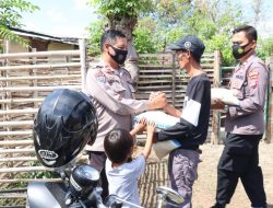 Polres Sumbawa Berikan Bansos Dampak Kenaikan BBM