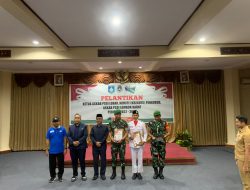 Prajurit Batalyon Infanteri 742/SWY Terima Piagam Penghargaan Dari Bupati Lombok Barat