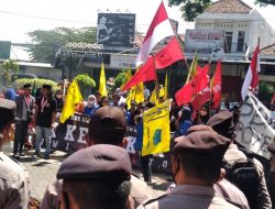 Demo  Kenaikan  BBM di Jatim  Aman & Kondusif