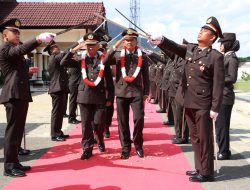 Kapolres Pimpin Upacara Pelepasan 2 Perwira Purna Tugas