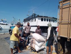 Polsek Kawasan Pelabuhan Bima Pantau Aktifitas Bongkar Muat Barang