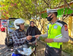 Sat Lantas Polres Lotara Wajibkan Helm