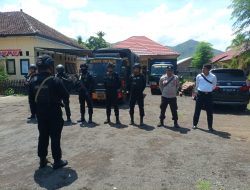 Beri Rasa Aman, Brimob Polda NTB Patroli Dialogis