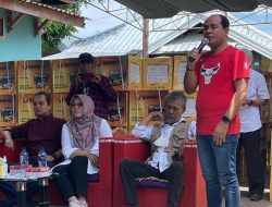 Ketua DPRD Sumbawa Berikan Ratusan Bantuan Genset Untuk UMKM