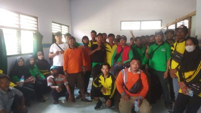 Puluhan Pasukan Kuning Mogok Kerja, Ada Apa?