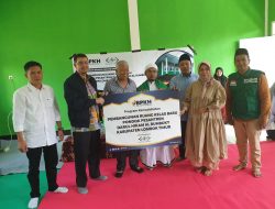 DPR RI H.Rachmat Hidayat Bantu Ponpes di Lotim Rp 300 Juta