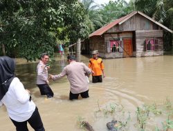 Kapolres Batubara AKBP Jose D.C Fernandes Sambangi Korban Banjir