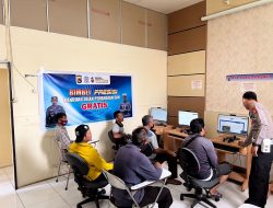 Sat Lantas Polres Lotara Berikan Bimbel  Bagi Pemohon  SIM