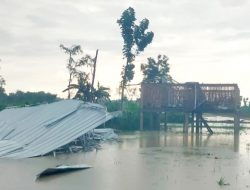 Akibat Angin dan Hujan Puluhan Rumah Warga di Janapria Rusak