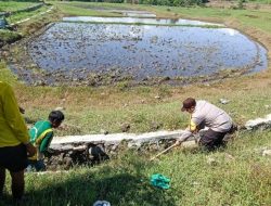 BKTM Desa Boak Gotong Royong & Salurkan Bansos