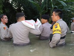 Polres Batubara Cek Dan Evakuasi Korban Banjir Di Desa Lubuk Cuik