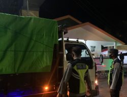 Personil Polsek Poto Tano cek Posko PPKM