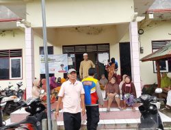 Bhabinkamtibmas Dopang Pantau Penerima PKH,BLT Subsidi BBM