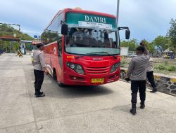 Personil Polsek Poto Tano Pantau Gerai Vaksin & Posko PPKM