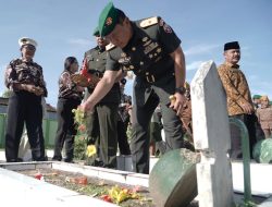 Korem 162/WB Ziarah Rombongan Hari Juang TNI AD Ke-77