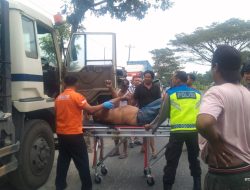 Kapolsek Lima Puluh AKP Rusdi Cek Lokasi Penemuan Mayat Di Mobil