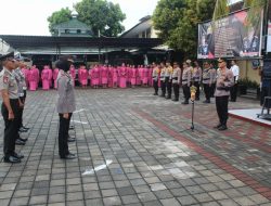 Kapolresta Mataram Pimpin Upacara Raport Kenaikan Pangkat