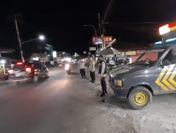 Polsek Gunungsari Gelar Patroli Blue Light Ciptakn Kantibmas