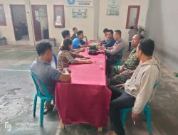 Kapolsek  Gunungsari Jum’at Curhat di Desa Jatisela