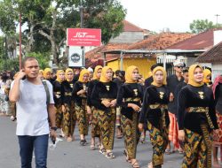 Prosesi Adat sasak Nyongkolan di Kawal Polresta Mataram