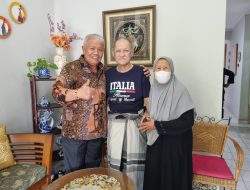 Rachmat Hidayat Bersilaturahmi ke Guru Semasa SMA & Kita Harus Muliakan